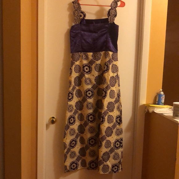 Custom made African dress - Picture 3 of 3